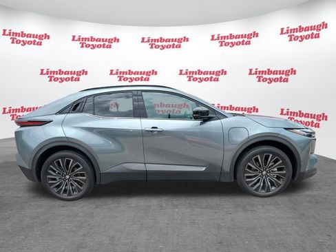 Used 2026 Toyota C-HR AWD/4WD image 2