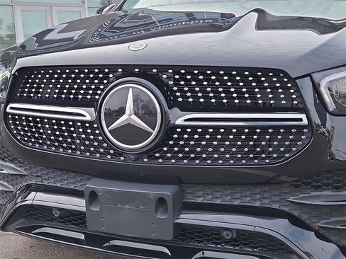 Certified 2022 Mercedes-Benz GLE 350 w/ AMG Line Exterior image 10