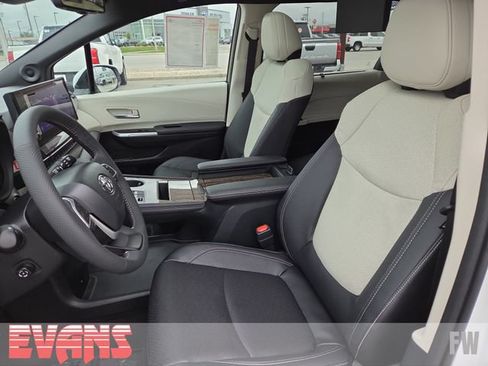 Certified 2026 Toyota Sienna Limited AWD/4WD image 20