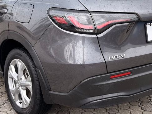 Used 2025 Honda HR-V LX image 16