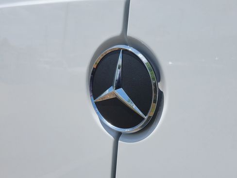 Used 2025 Mercedes-Benz Sprinter 2500 image 26