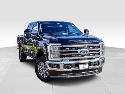 Used 2024 Ford F250 Lariat image 2