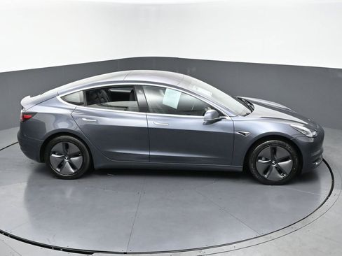 Used 2018 Tesla Model 3 Long Range image 46