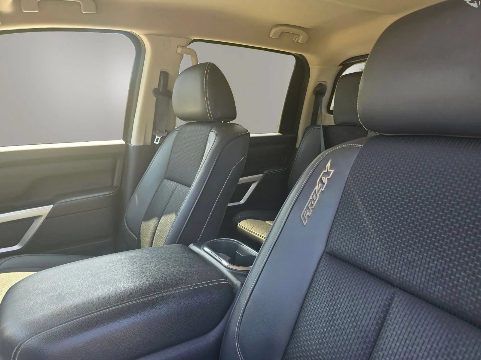 Used 2019 Nissan Titan PRO-4X AWD/4WD image 16