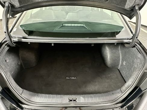 Used 2025 Nissan Altima 2.5 SV FWD image 26