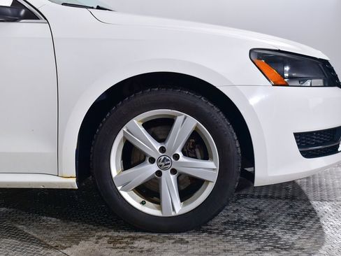 Used 2015 Volkswagen Passat 1.8T SE image 10