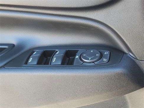 Used 2022 Chevrolet Equinox LT image 25