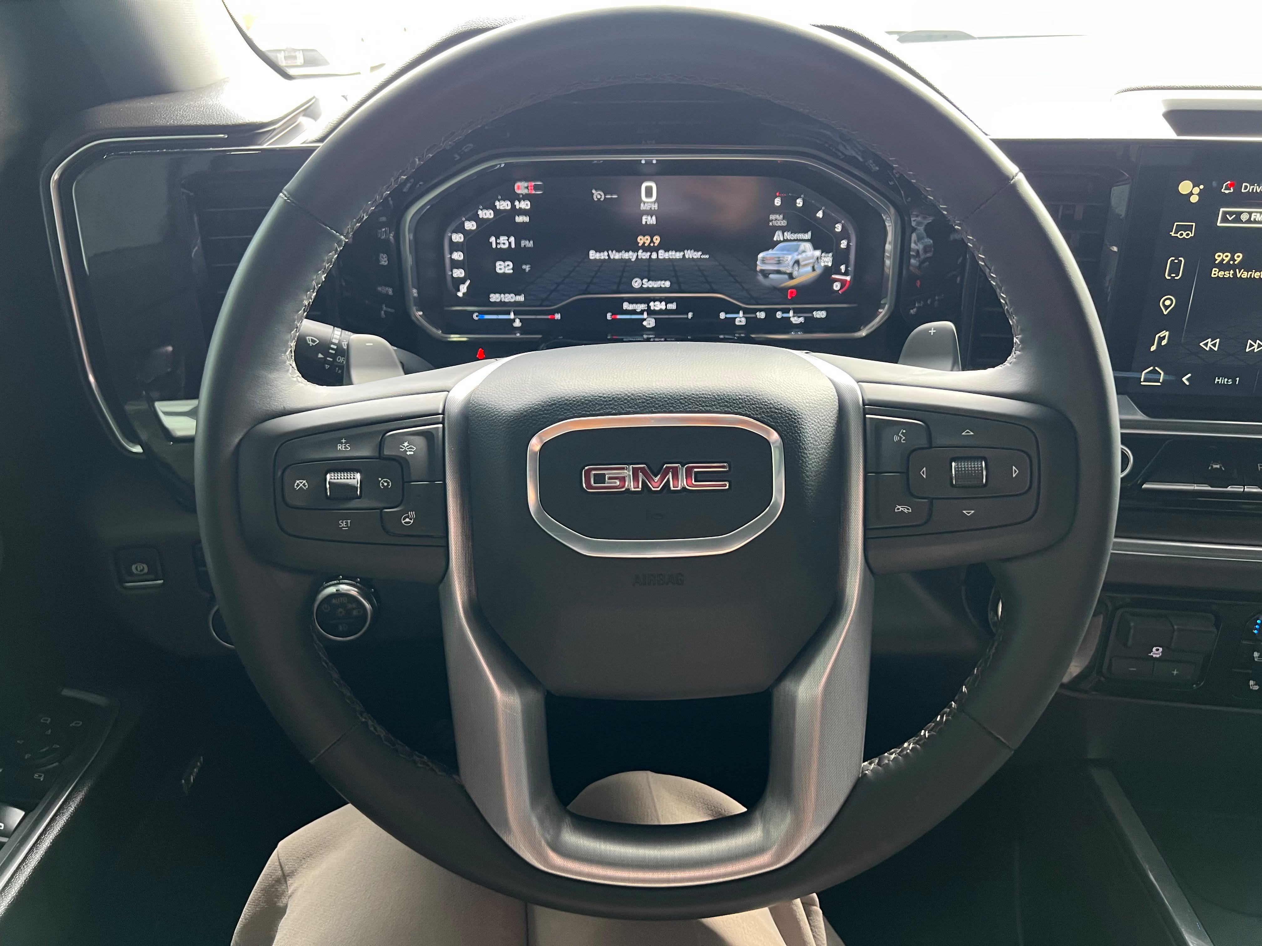 Used 2024 GMC Sierra 1500 SLT AWD/4WD image 19