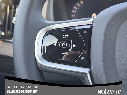 New 2026 Volvo XC90 B6 Plus w/ Protection Package Premier image 27