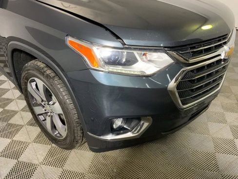 Used 2019 Chevrolet Traverse LT w/ LT Premium Package image 11