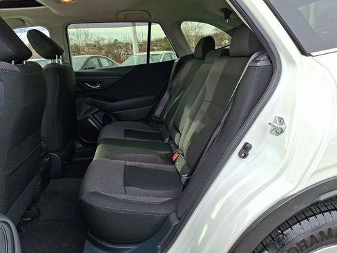 Used 2021 Subaru Outback Premium image 10