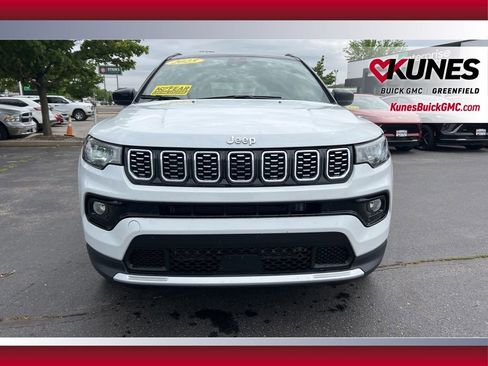 Used 2025 Jeep Compass Limited AWD/4WD image 13