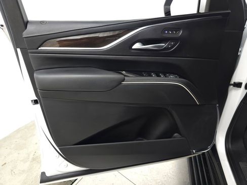 Certified 2023 Cadillac Escalade Sport Platinum w/ LPO, ONYX Package AWD/4WD image 15