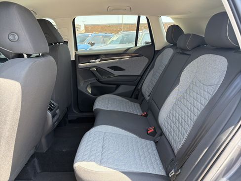 Used 2025 Volkswagen Tiguan S FWD image 25