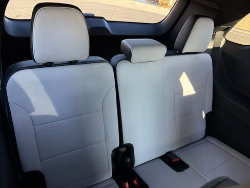 New 2026 Chevrolet Traverse High Country image 19