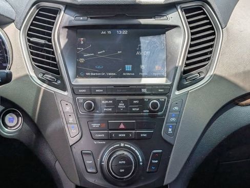 Used 2017 Hyundai Santa Fe Limited AWD/4WD image 18