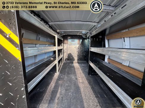 Used 2021 GMC Savana 2500 w/ Driver Convenience Package image 12