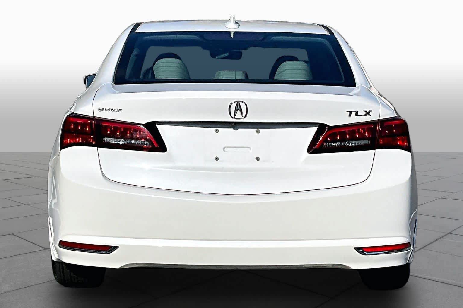 Used 2016 Acura TLX w/ Technology Package FWD image 9