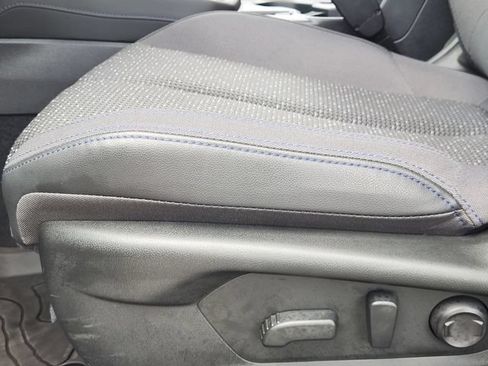 Used 2025 Subaru Forester Premium w/ Convenience Package #2 AWD/4WD image 21