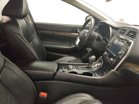 Used 2017 Nissan Maxima Platinum w/ Medallion Package image 21