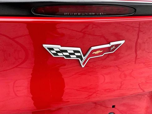 Used 2006 Chevrolet Corvette Coupe w/ Roof Package image 21