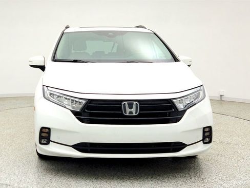 Used 2023 Honda Odyssey Elite image 2