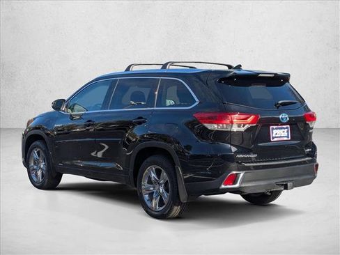 Used 2019 Toyota Highlander Limited Platinum image 8