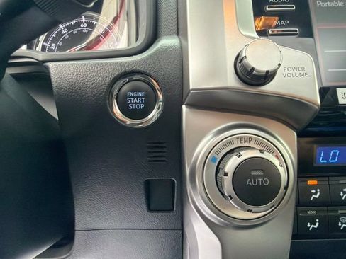 Used 2021 Toyota 4Runner Limited AWD/4WD image 25