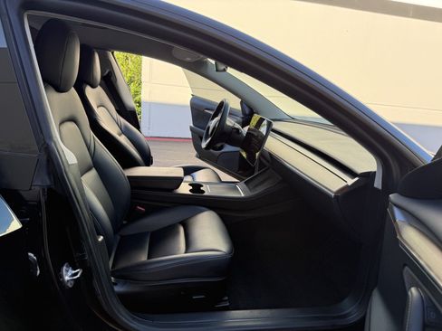 Used 2022 Tesla Model 3 Standard Range RWD image 12