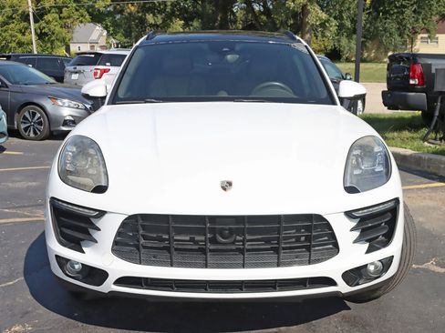 Used 2018 Porsche Macan Sport Edition AWD/4WD image 9