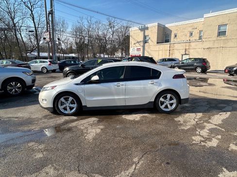 Used 2013 Chevrolet Volt Premium w/ Premium Trim Package image 4
