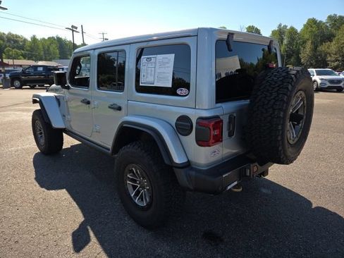 Used 2024 Jeep Wrangler Unlimited Rubicon 392 AWD/4WD image 29