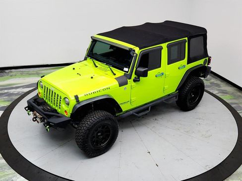 Used 2013 Jeep Wrangler Unlimited Rubicon w/ Connectivity Group AWD/4WD image 30
