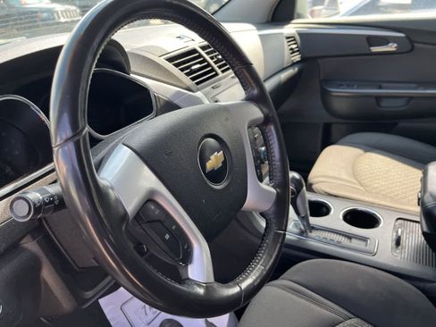 Used 2009 Chevrolet Traverse LT AWD/4WD image 27