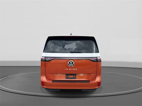 New 2025 Volkswagen ID. Buzz 1st Edition image 4