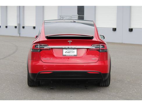 Used 2018 Tesla Model X 100D image 3