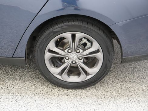 Used 2024 Honda Accord EX image 10