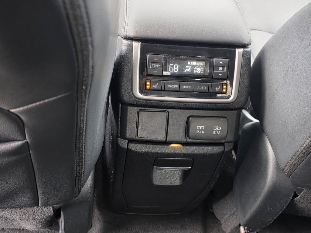 Used 2022 Subaru Ascent Limited w/ Technology Package AWD/4WD image 12