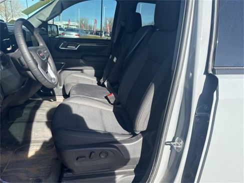 Certified 2024 GMC Sierra 1500 Elevation image 11