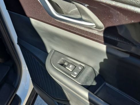 Used 2023 Jeep Grand Cherokee L Laredo AWD/4WD image 22