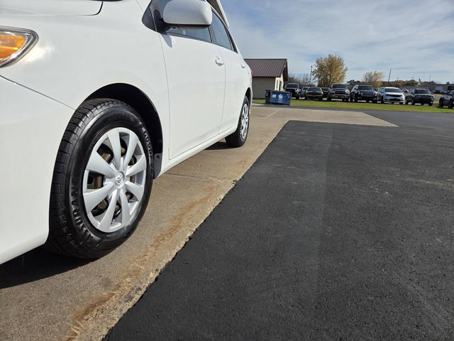 Used 2011 Toyota Corolla LE FWD image 8