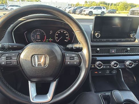 Used 2023 Honda Civic EX-L image 27