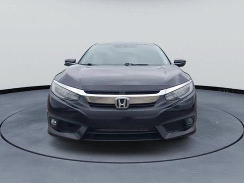 Used 2016 Honda Civic Touring image 2