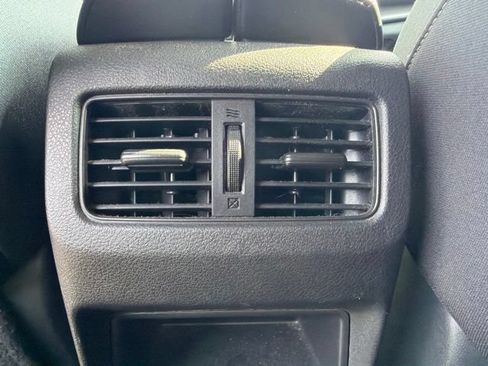 Used 2023 Nissan Rogue S AWD/4WD image 16
