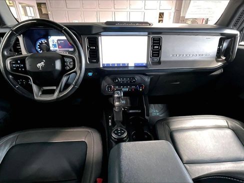 Used 2022 Ford Bronco Outer Banks w/ Sasquatch Package image 14