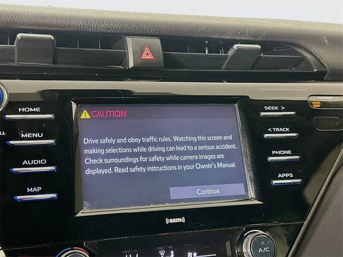 Used 2020 Toyota Camry SE w/ Carpet Mat Package image 14