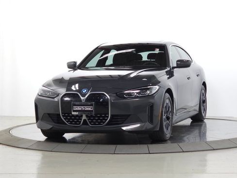 Used 2023 BMW i4 eDrive35 w/ Premium Package RWD image 3