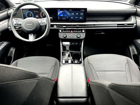 Used 2025 Hyundai Santa Cruz SE FWD image 29
