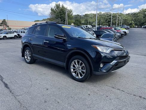 Used 2017 Toyota RAV4 Limited w/ All Weather Liner Package AWD/4WD image 6