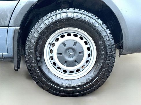 Used 2019 Mercedes-Benz Sprinter 144 image 33